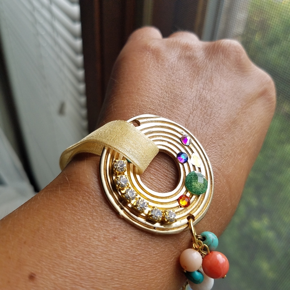 Swarovski Elements Gold Tone Multimedia Bracelet NEW - Picture 13 of 17